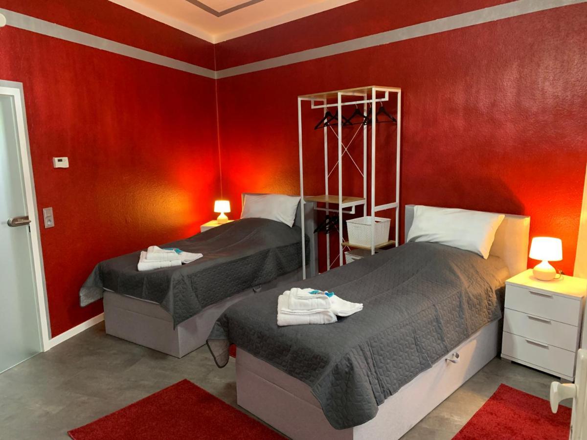 Exklusive Stadtwohnung Am Elbradweg: Best-Preis-Fewo Rathausblick 1 Fuer Max. 3 Pers. Inkl. Wlan, Prime Video & Self Check-In Wittenberge Ngoại thất bức ảnh